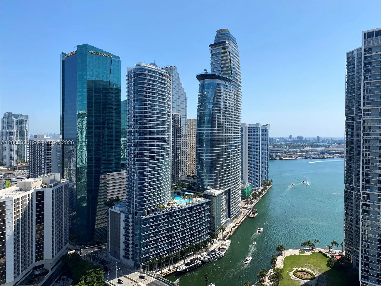 55 SE 6th St # 3905, Miami, FL 33131