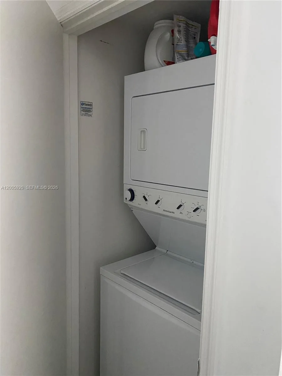 55 SE 6th St # 3905, Miami, FL 33131 photo 13