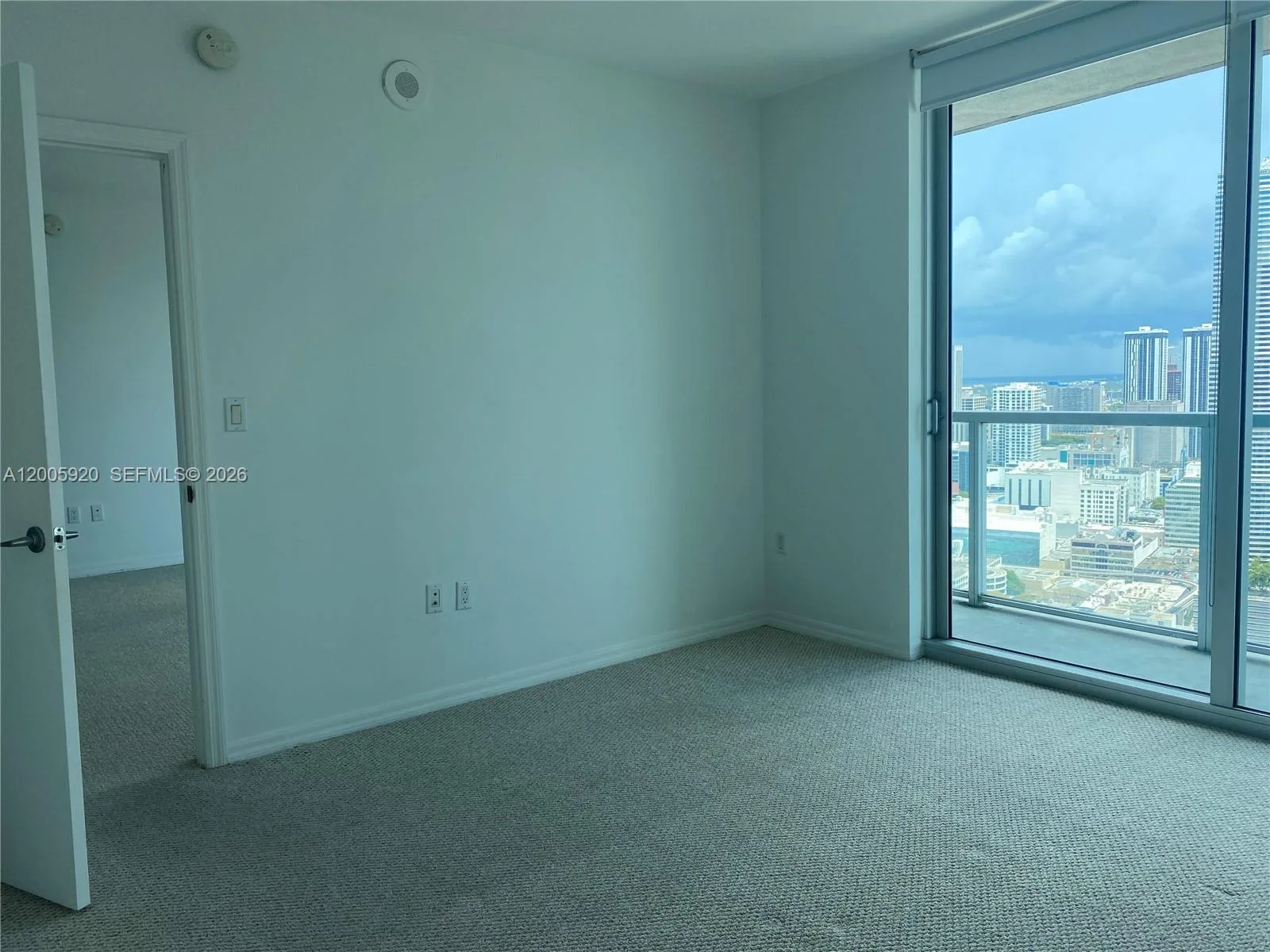 55 SE 6th St # 3905, Miami, FL 33131 photo 7