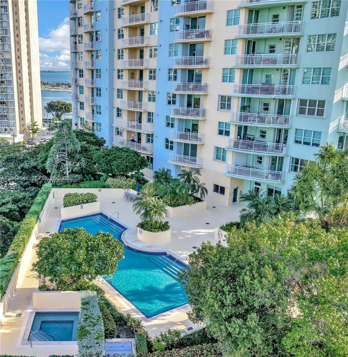 2475 Brickell Ave # 703, Miami, FL 33129