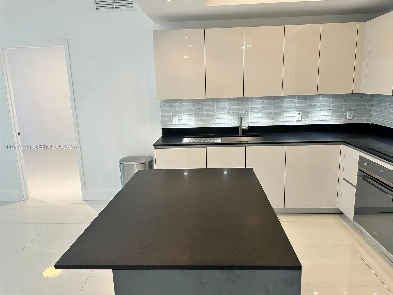 1010 BRICKELL AVE # 3809, Miami, FL 33131 photo 12