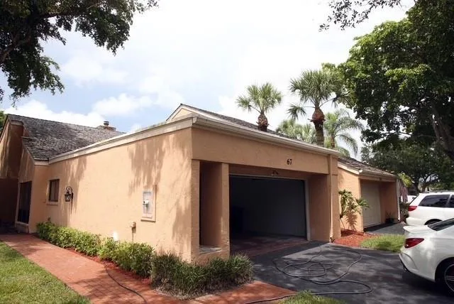 67 Balfour Road, Palm Beach Gardens, FL 33418