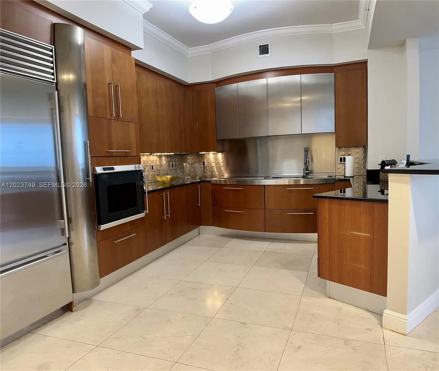 18101 Collins Ave # 1108, Sunny Isles Beach, FL 33160 photo 2