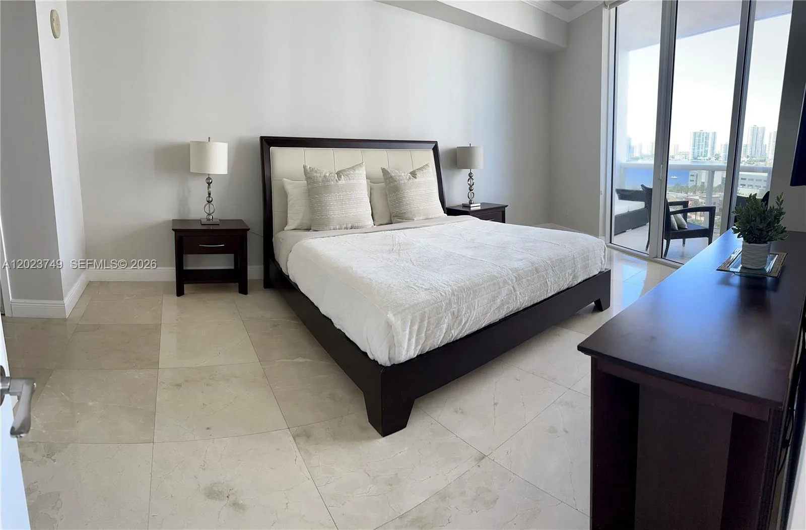 18101 Collins Ave # 1108, Sunny Isles Beach, FL 33160 photo 9