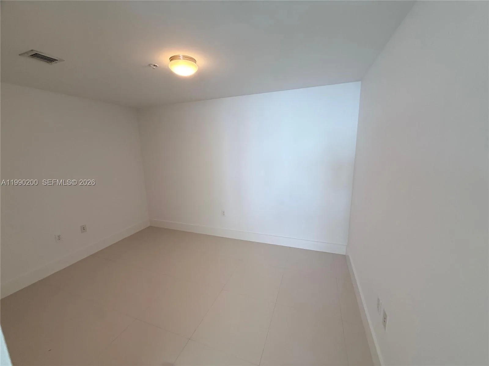 244 Biscayne Blvd # 3803, Miami, FL 33132 photo 9