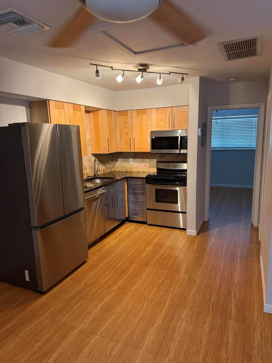 713 SE 18th Street, Fort Lauderdale, FL 33316