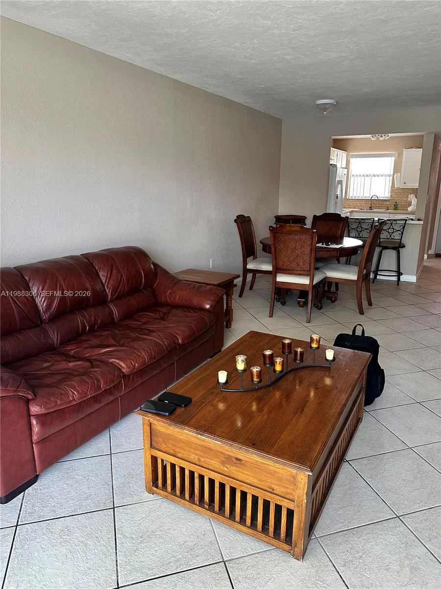 2701 E Sunrise Lakes Dr # 209, Sunrise, FL 33322