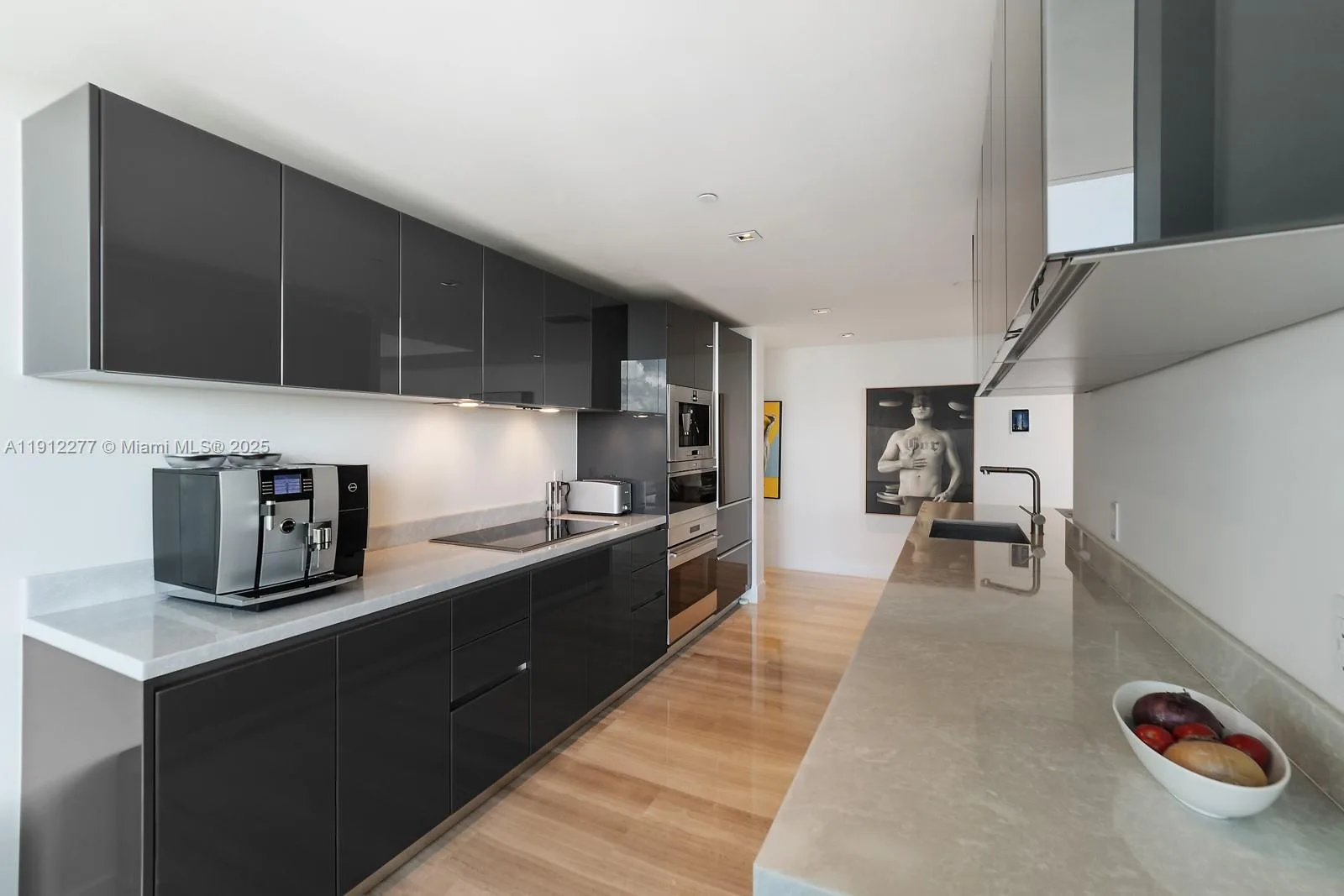 1451 Brickell Ave # 2405, Miami, FL 33131 photo 3