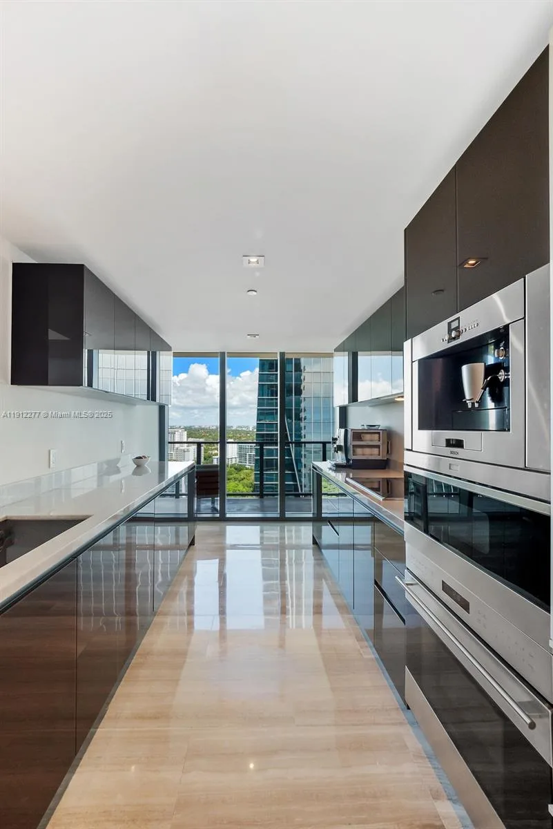 1451 Brickell Ave # 2405, Miami, FL 33131 photo 4