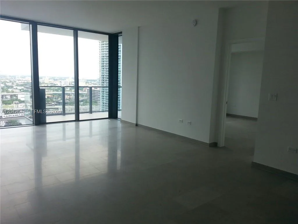 68 SE 6 St # 1908, Miami, FL 33131 photo 2