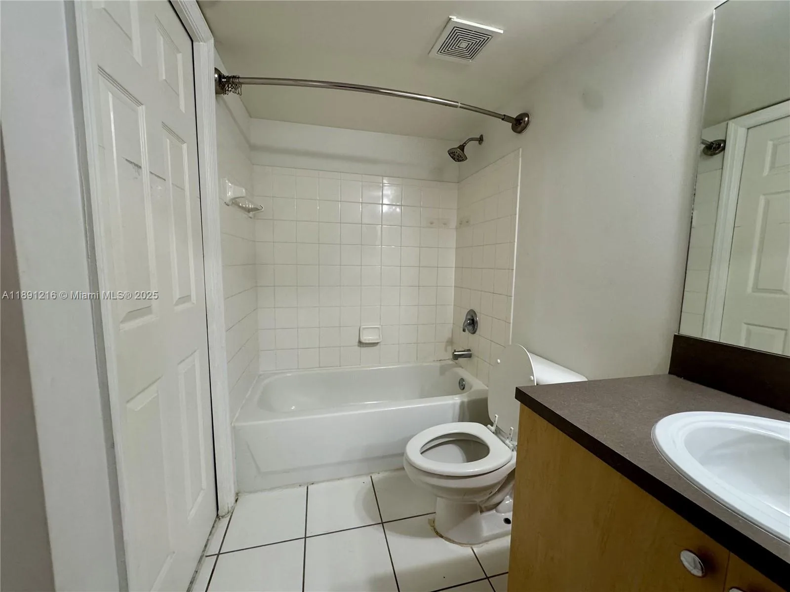 2801 NE 185th St # 705, Aventura, FL 33180 photo 11