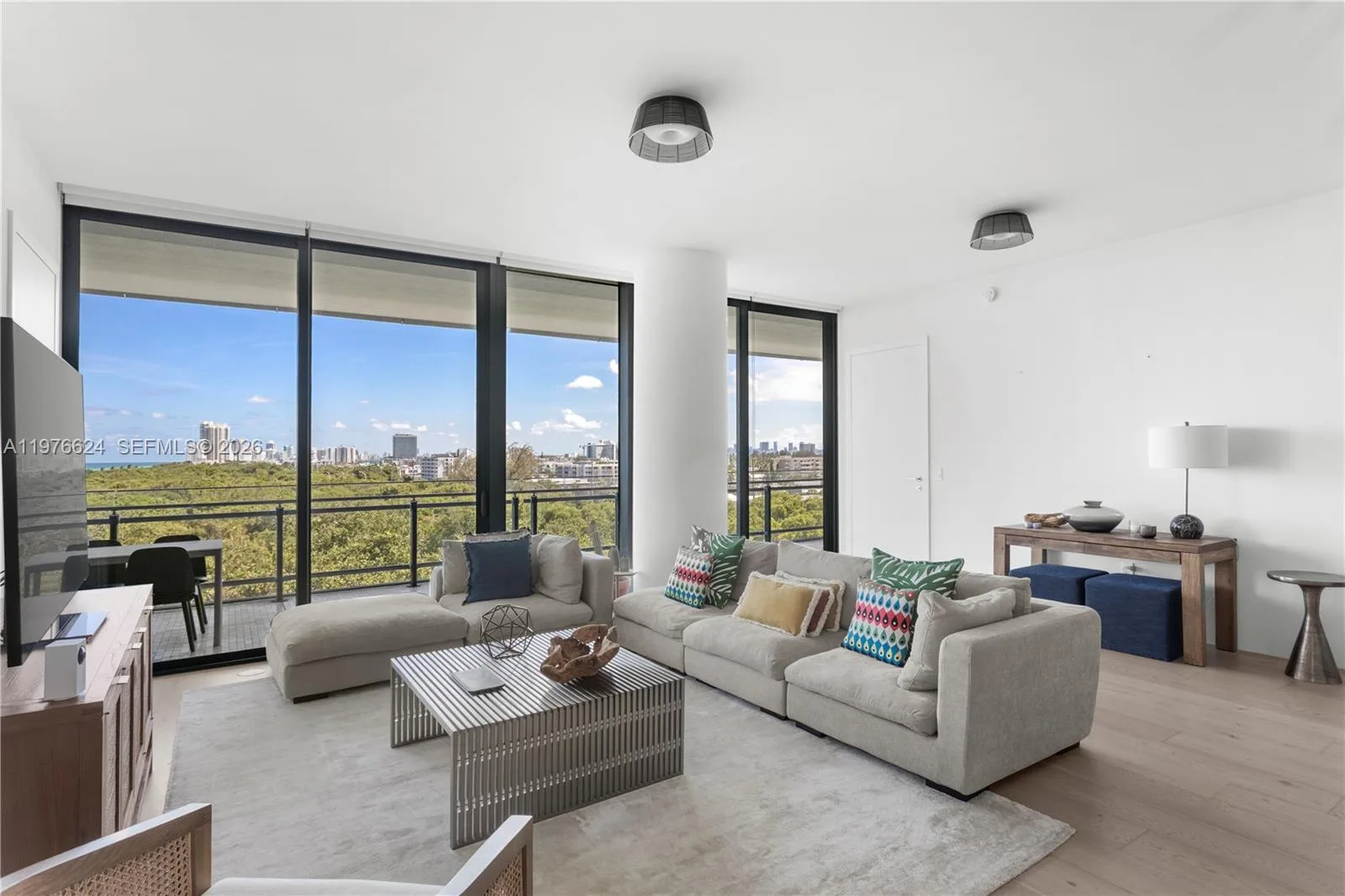 8701 Collins Ave # 604, Miami Beach, FL 33154 photo 4
