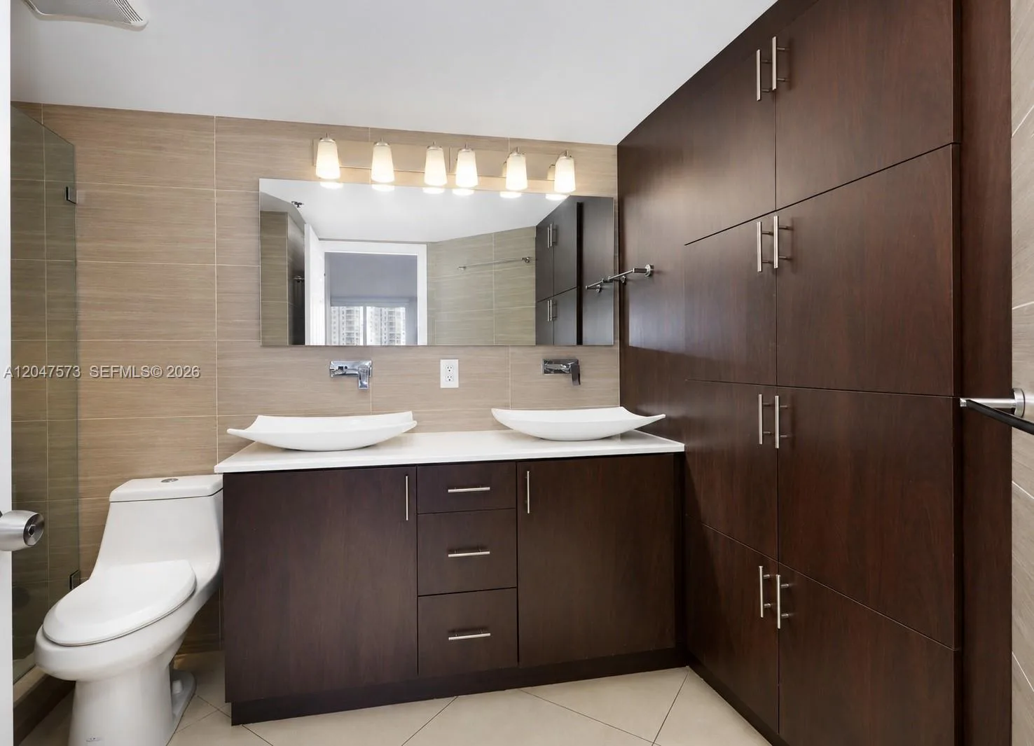 1700 NW N River Dr # 804, Miami, FL 33125 photo 3