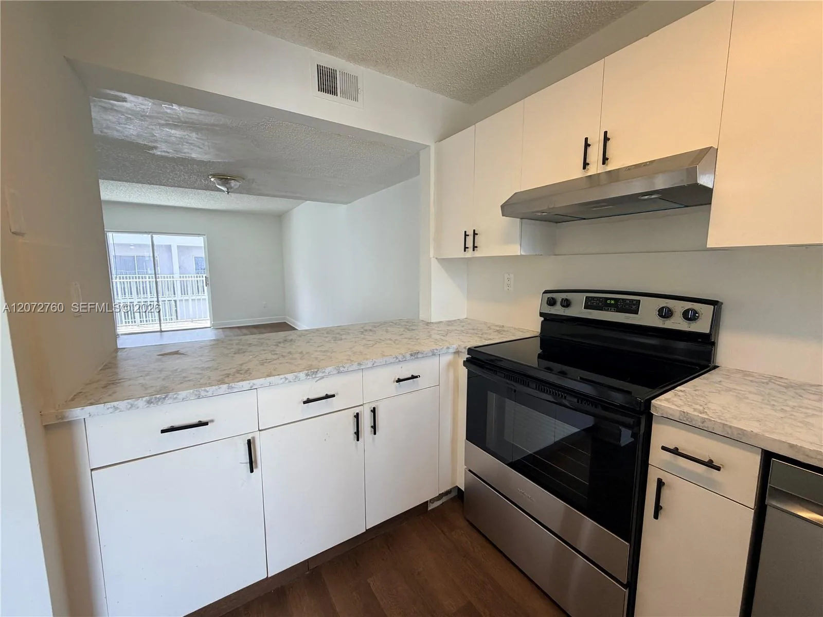 2710 W 76th St # 206, Hialeah, FL 33016 photo 6