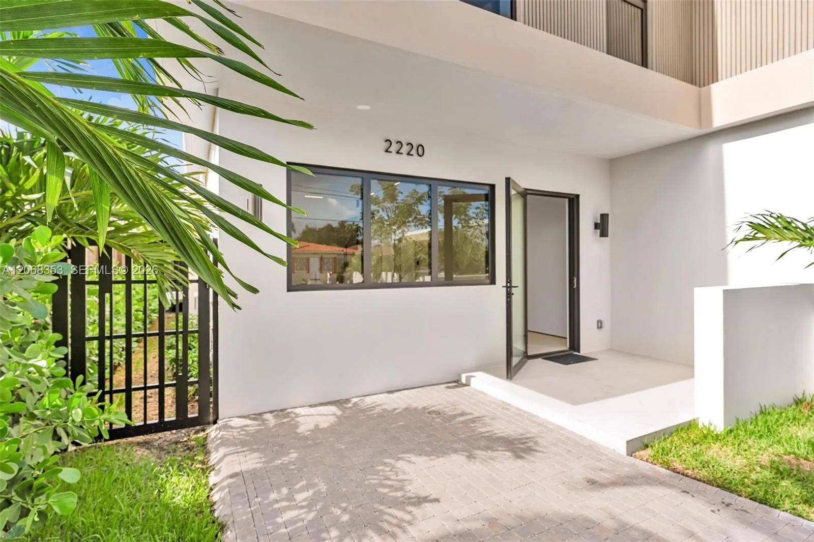 2220 SW 14th St, Miami, FL 33145 photo 2