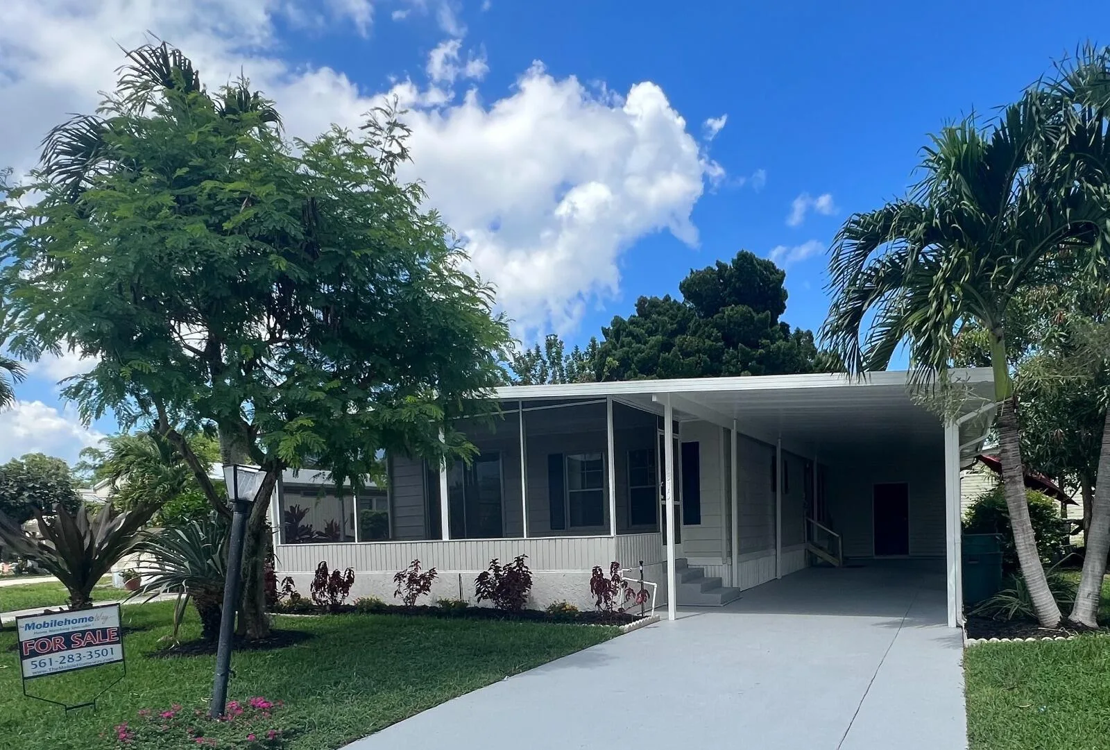 4310 Viola Drive # 812, FL 33463