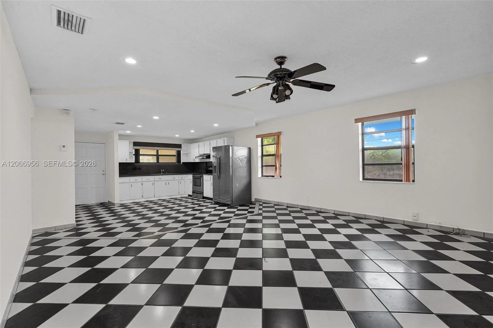 81 NW 41st St # 2, Miami, FL 33127 photo 2
