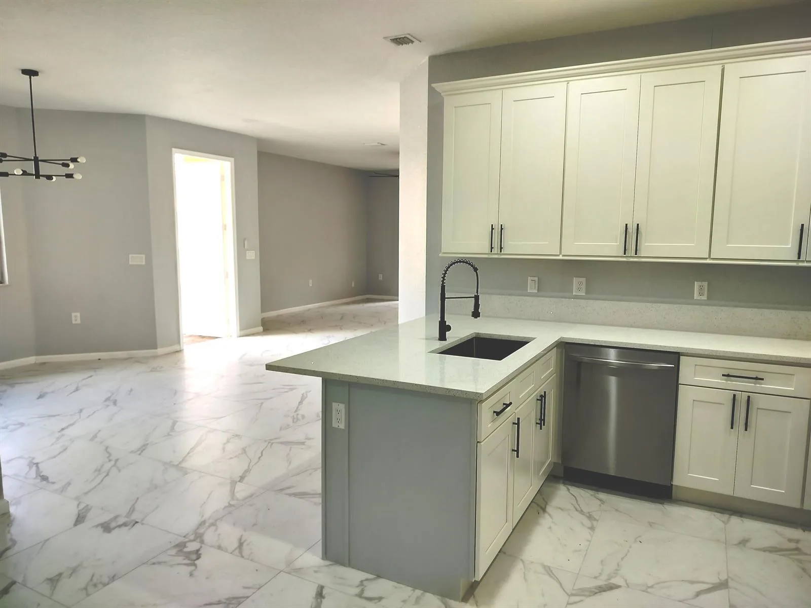 826 SW Middleton Dr Drive SW, Vero Beach, FL 32962 photo 3