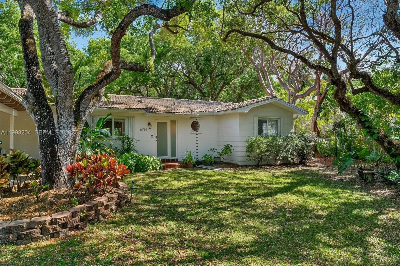 6767 SW 154th St, Palmetto Bay, FL 33157 photo 3