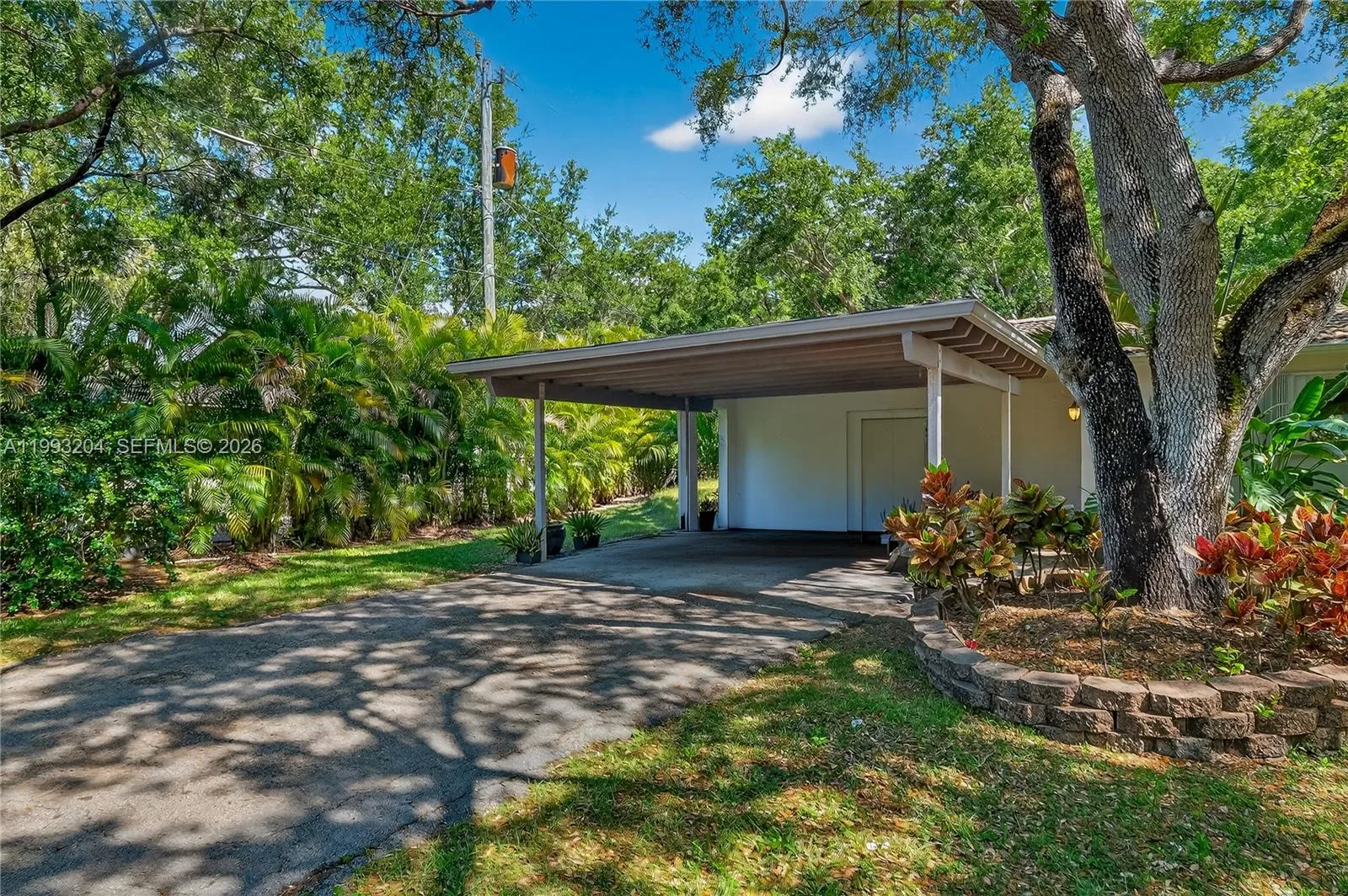 6767 SW 154th St, Palmetto Bay, FL 33157 photo 4