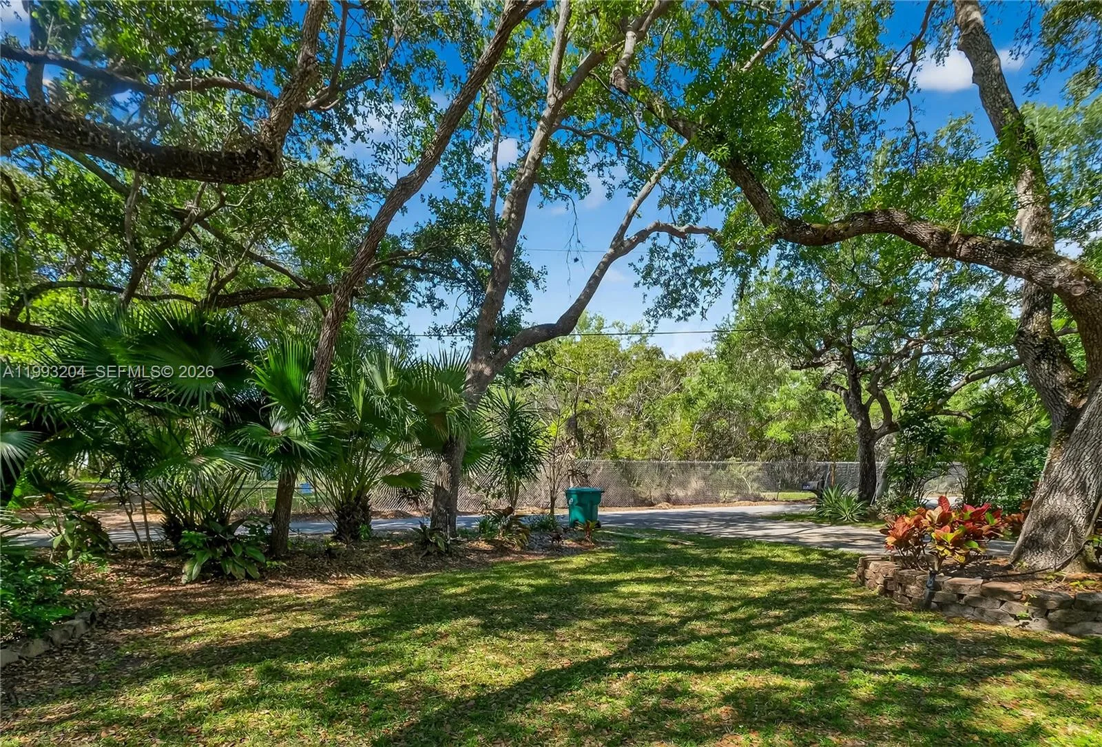 6767 SW 154th St, Palmetto Bay, FL 33157 photo 5