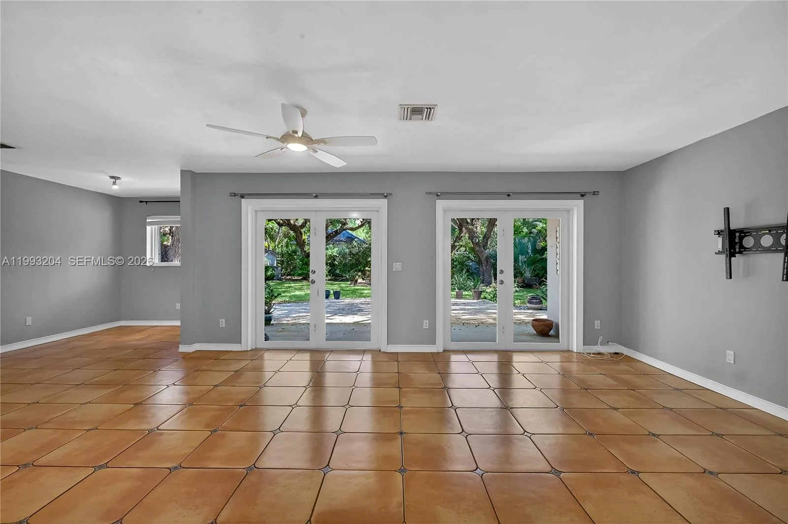 6767 SW 154th St, Palmetto Bay, FL 33157 photo 7