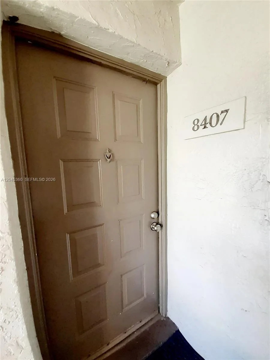 8407 Coral Lake Mnr # 8407, Coral Springs, FL 33065 photo 2