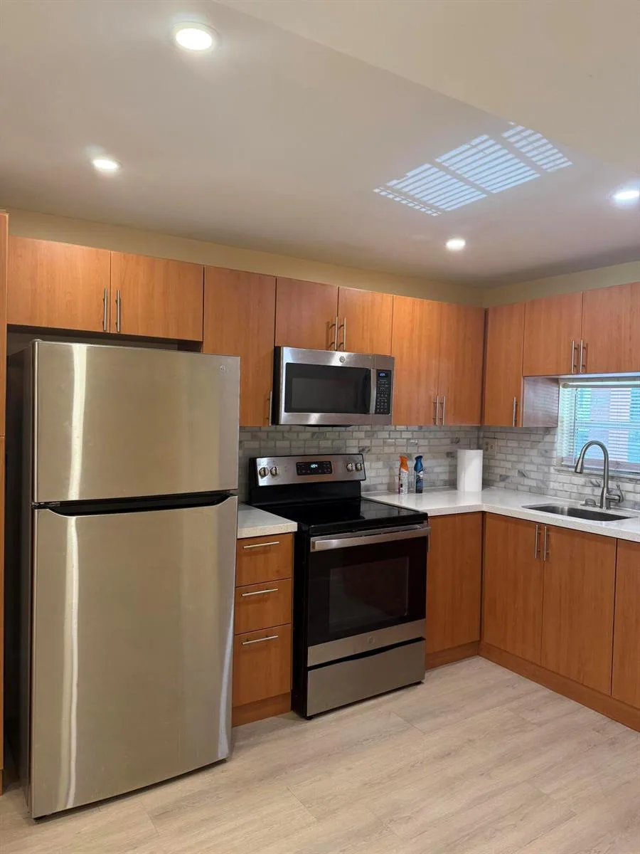 830 S HOLLYBROOK Drive # 204, Pembroke Pines, FL 33025