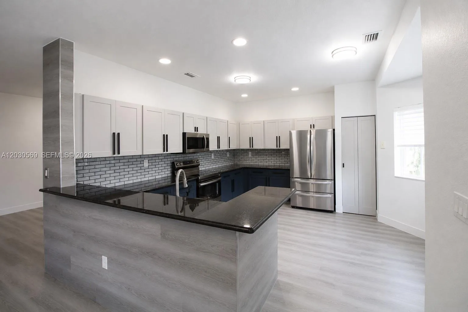 2564 SW 147th Path, Miami, FL 33185 photo 2
