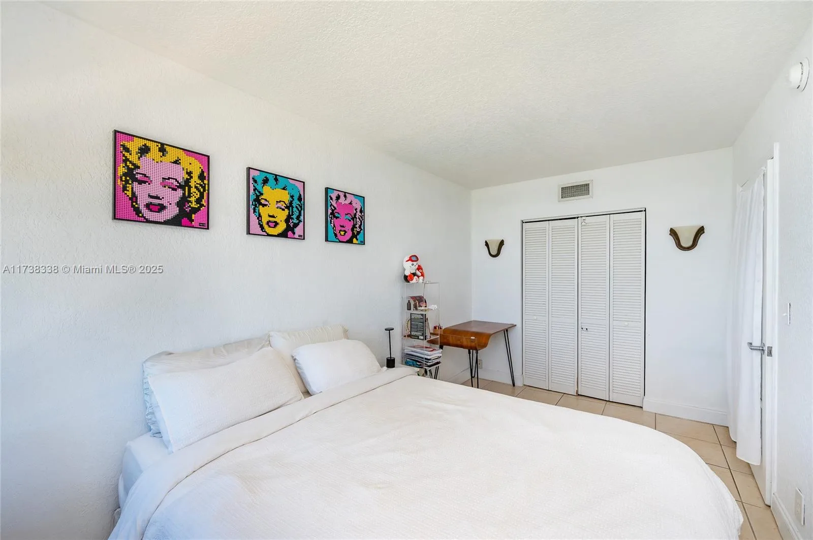 2899 Collins Ave # 833, Miami Beach, FL 33140 photo 5