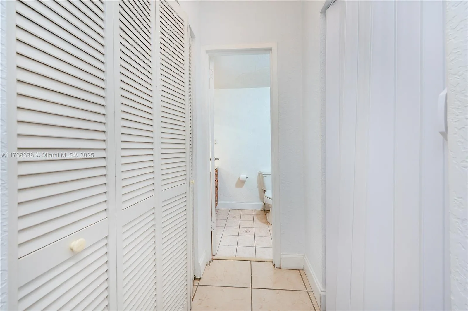 2899 Collins Ave # 833, Miami Beach, FL 33140 photo 7