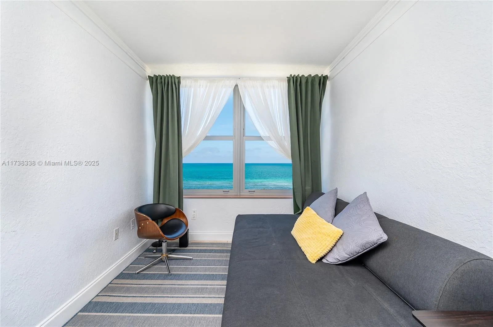 2899 Collins Ave # 833, Miami Beach, FL 33140 photo 9