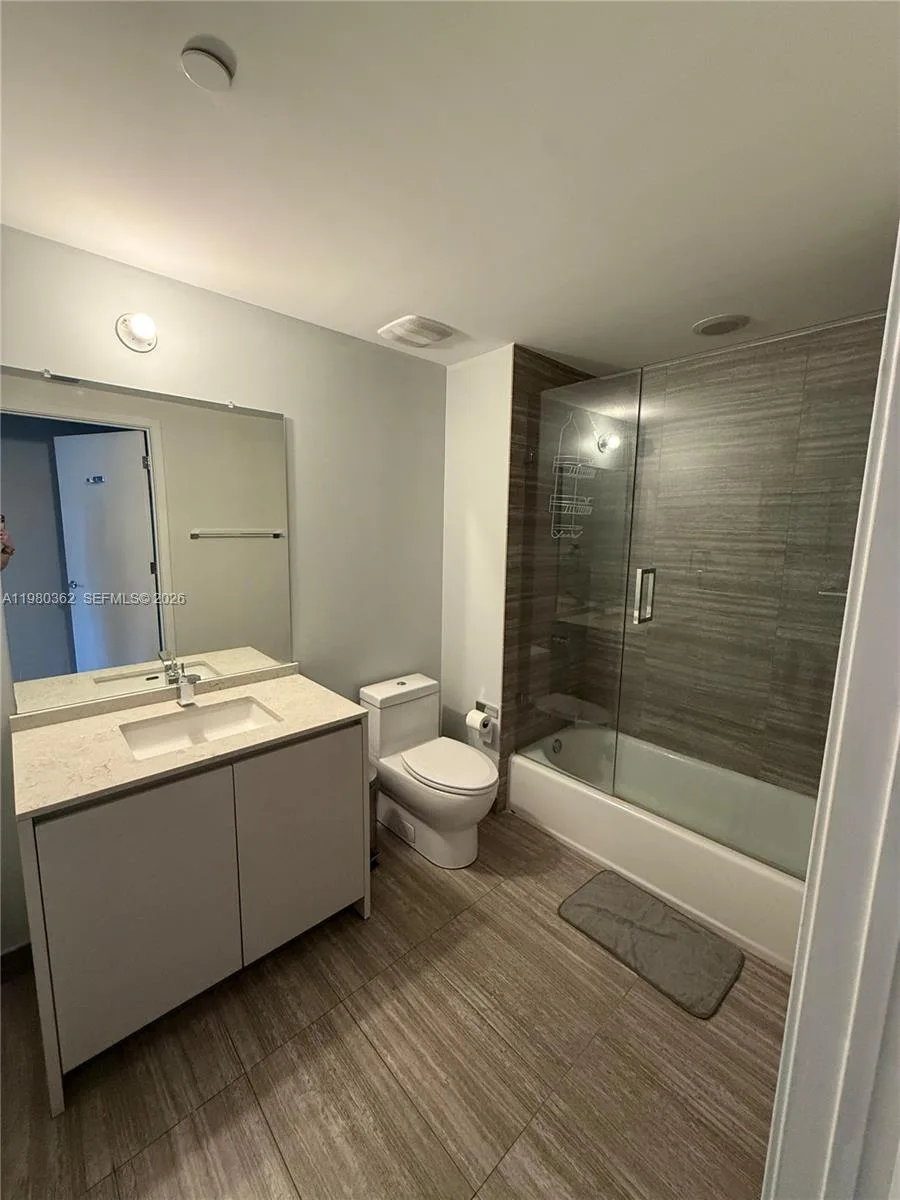 1010 Brickell Ave # 2310, Miami, FL 33131 photo 6