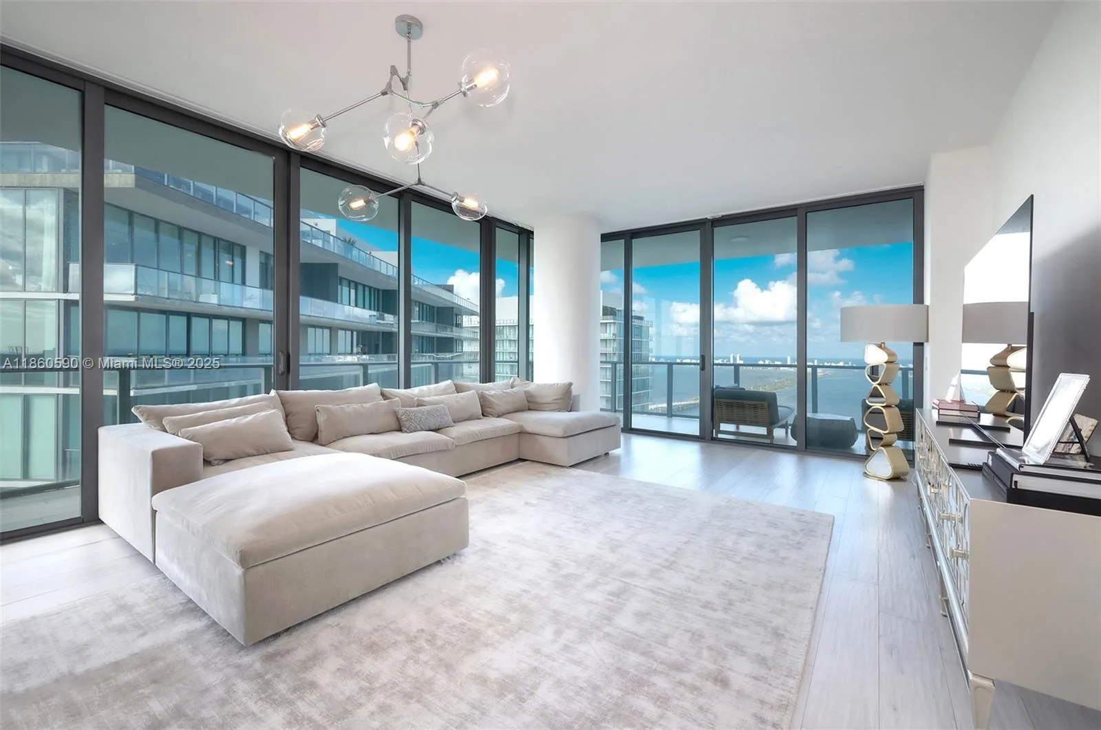 480 NE 31st St # 4807, Miami, FL 33137 photo 2