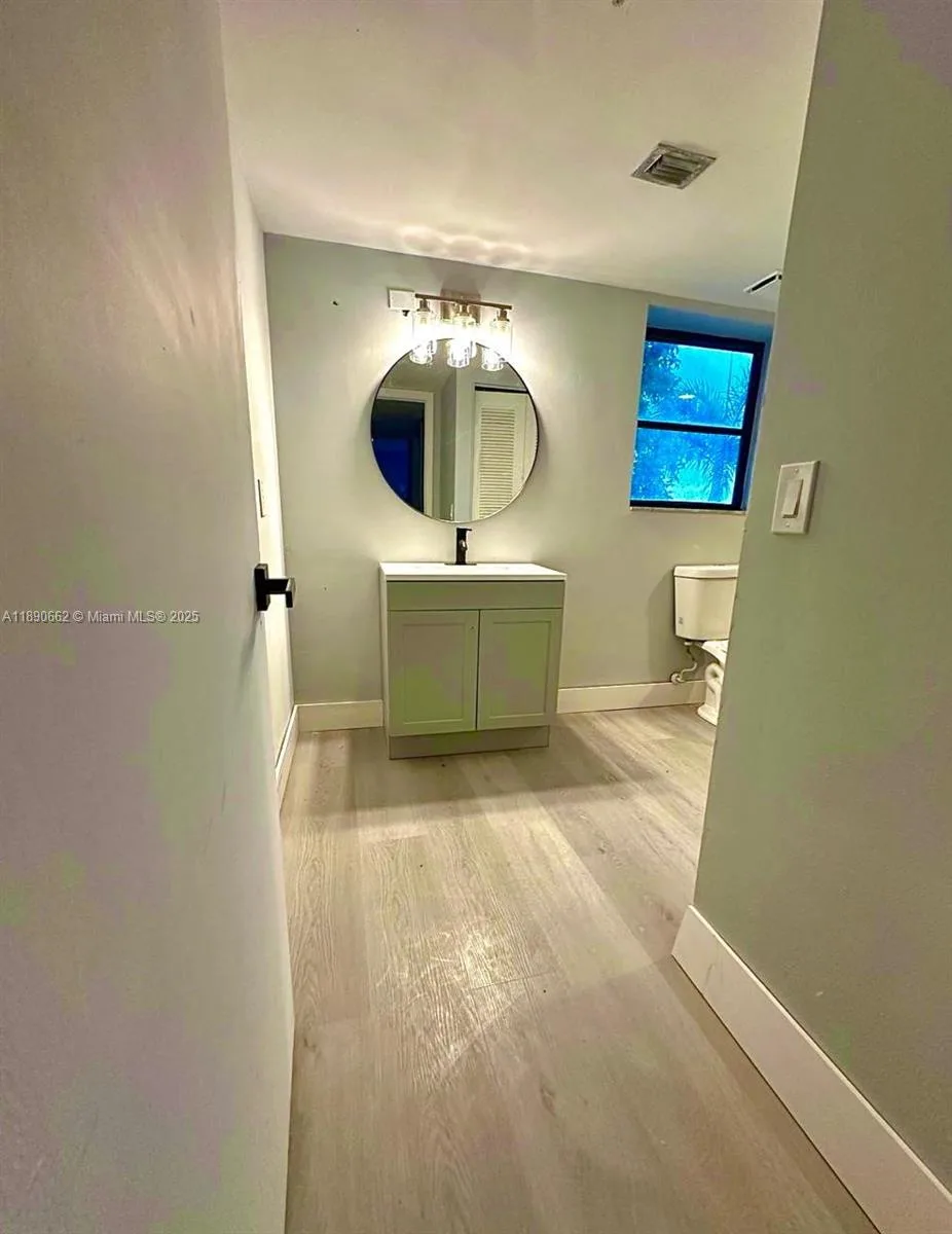 20840 San Simeon Way # 305, Miami, FL 33179 photo 12