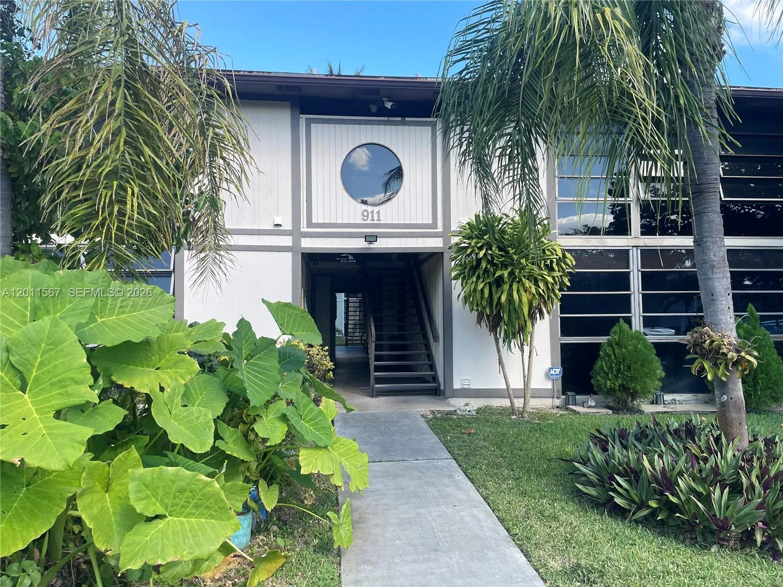 911 NE 199th St # 102-14, Miami, FL 33179 photo 2