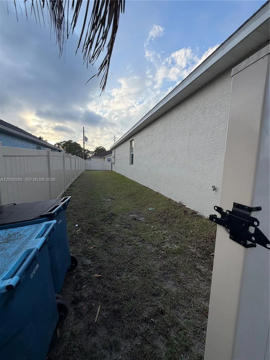 383 Hanford Road SW, Palm Bay, FL 32809 photo 8
