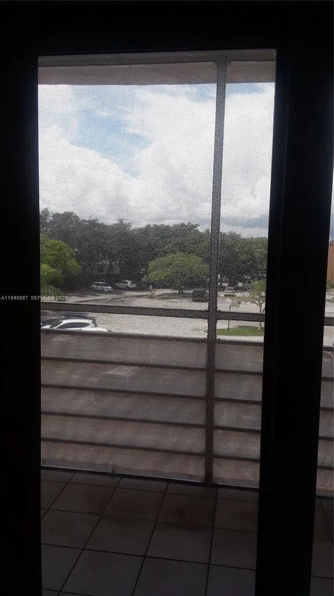 4374 NW 9th Ave # 16-3G, Deerfield Beach, FL 33064 photo 2