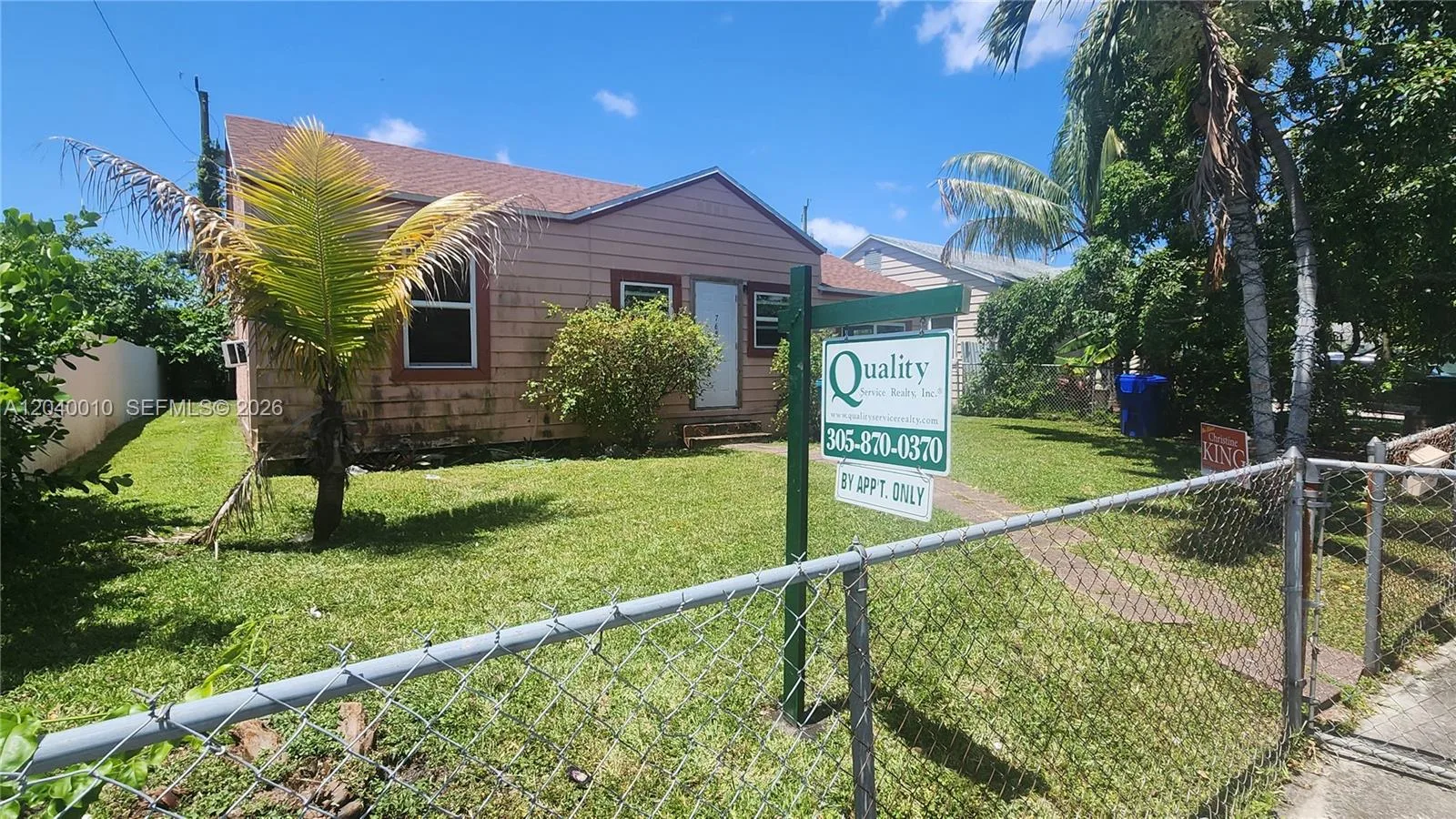 768 NW 65th St, Miami, FL 33150 photo 2