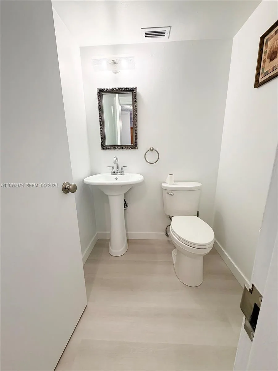 3725 S Ocean Dr # 521, Hollywood, FL 33019 photo 10