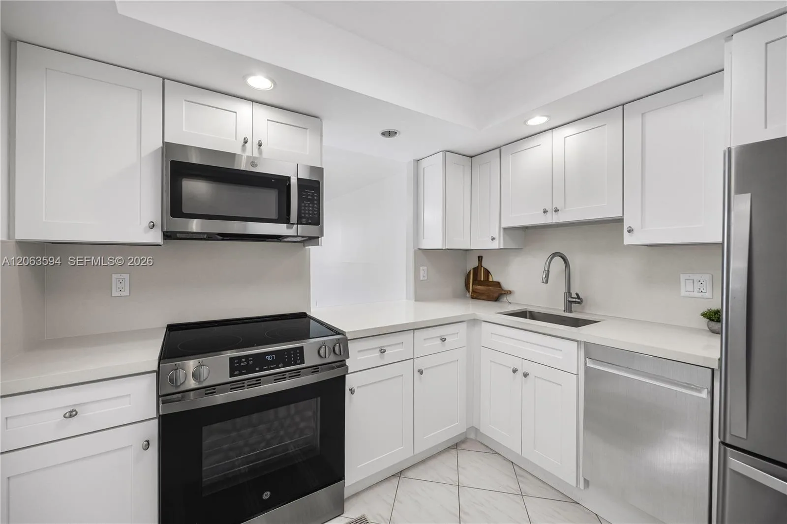 1825 S Ocean Dr # 313, Hallandale Beach, FL 33009 photo 4