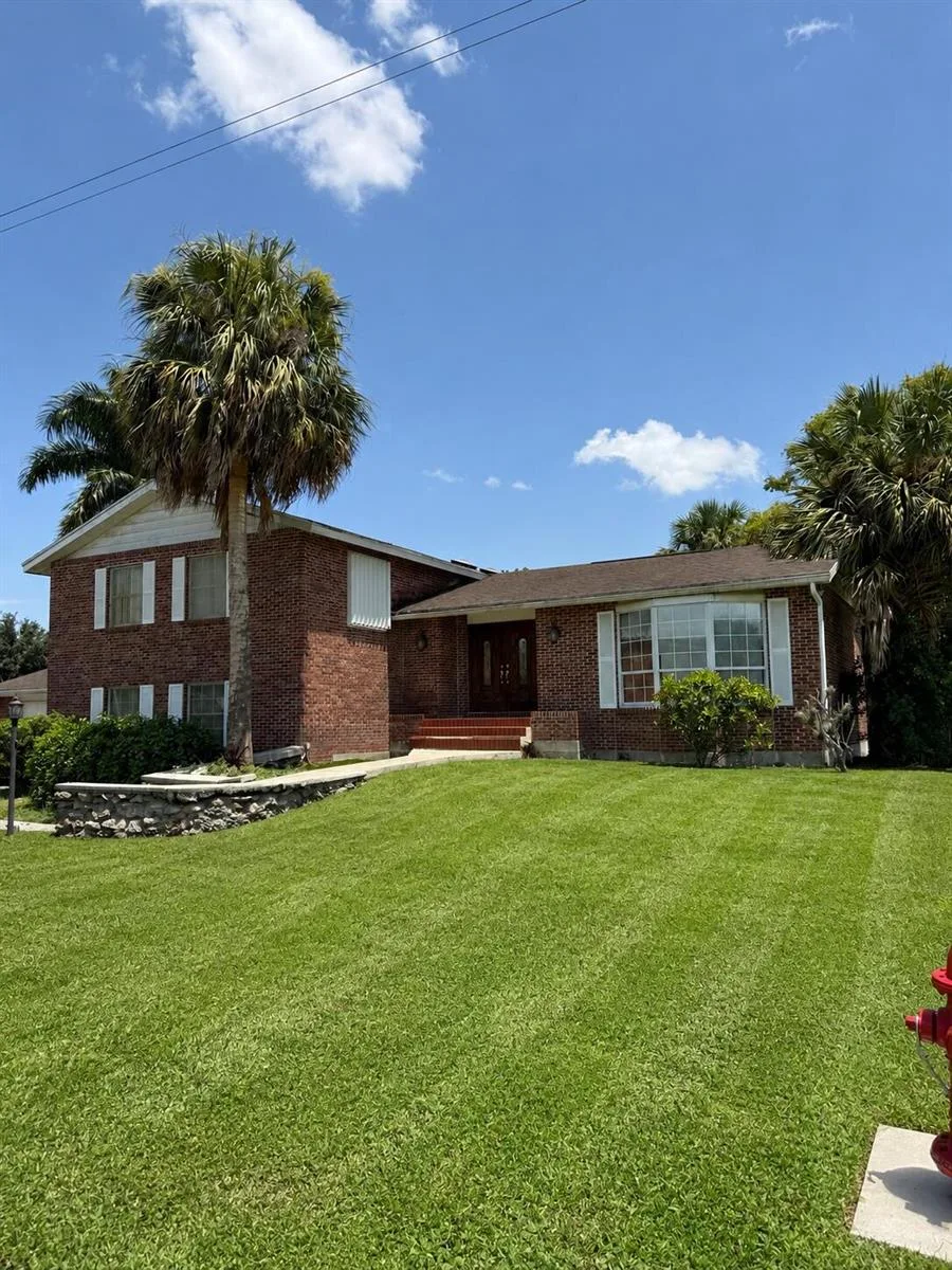 909 NE 3rd Street, Belle Glade, FL 33430 photo 2