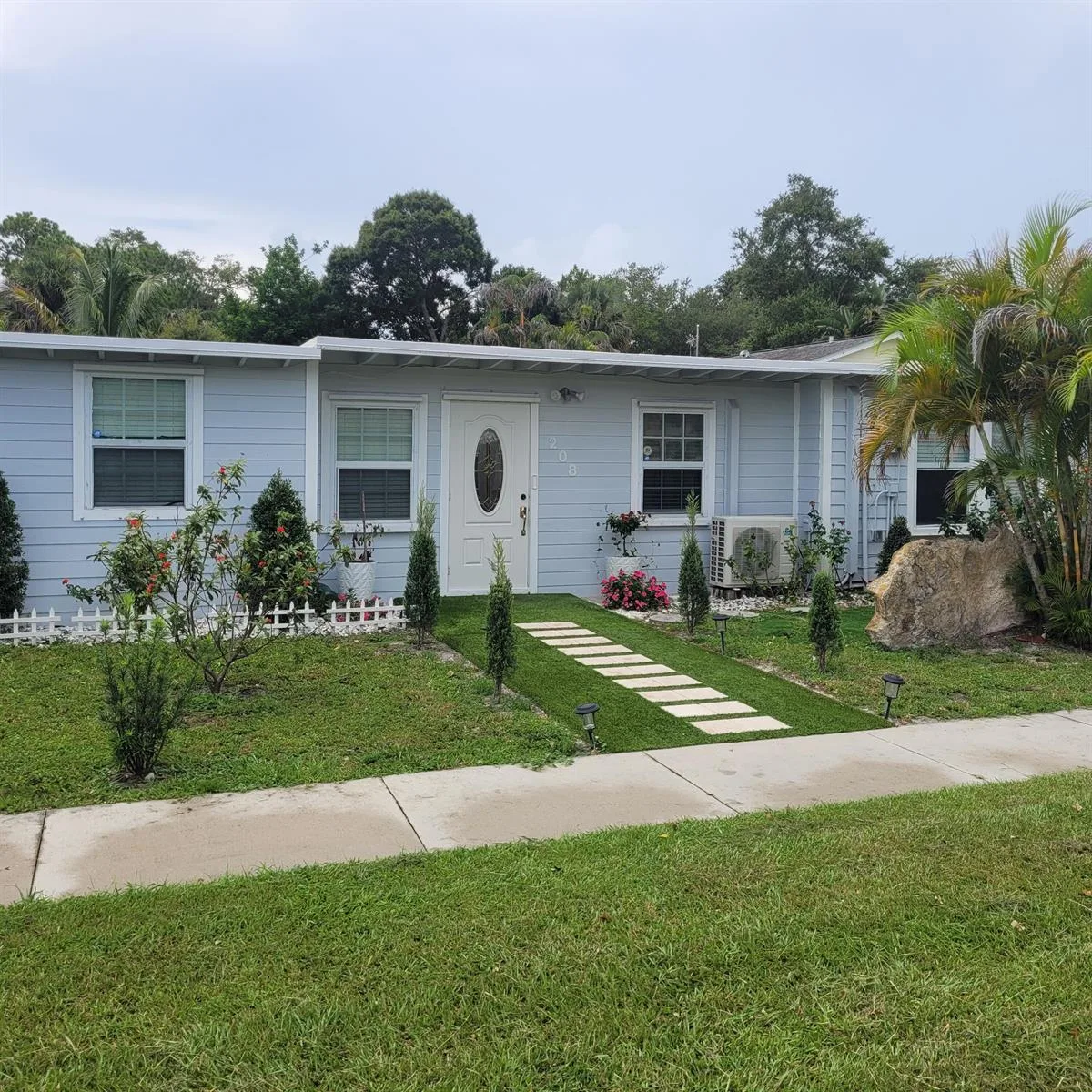 208 Edmund Street, Jupiter, FL 33458