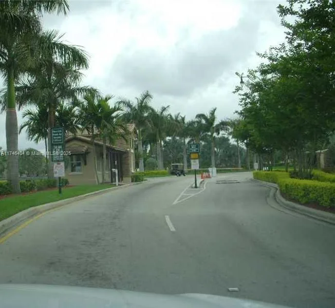 1420 NE 33rd Ave # 106-15, Homestead, FL 33033 photo 4