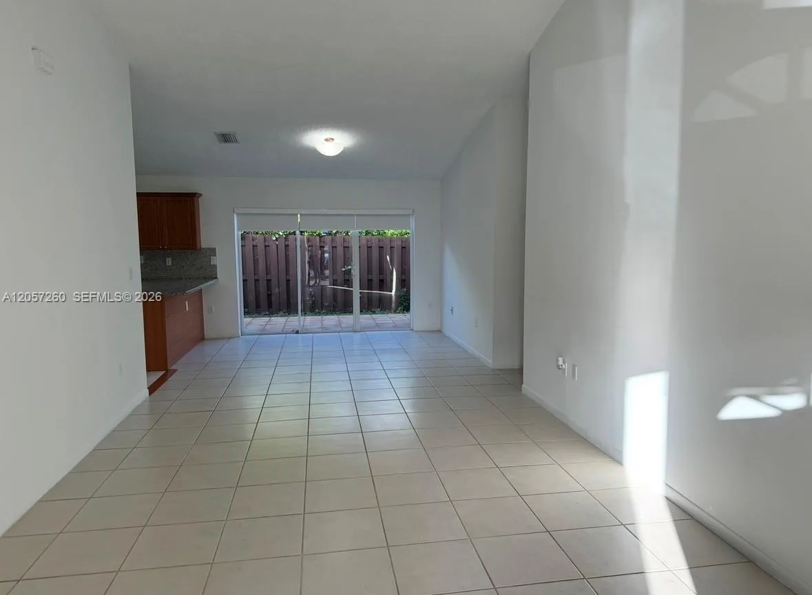 5758 NW 97th Pl, Doral, FL 33178 photo 10