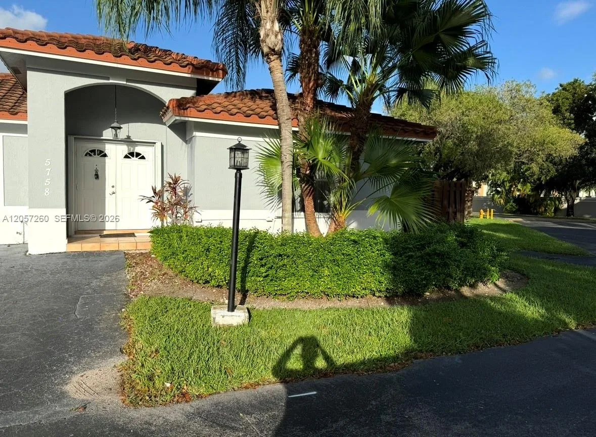 5758 NW 97th Pl, Doral, FL 33178 photo 6
