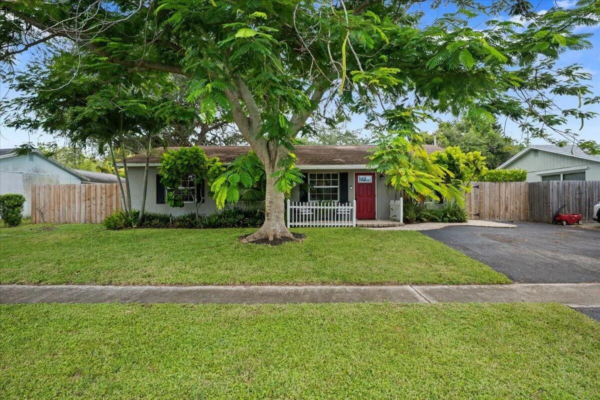 710 Cree Street, Jupiter, FL 33458
