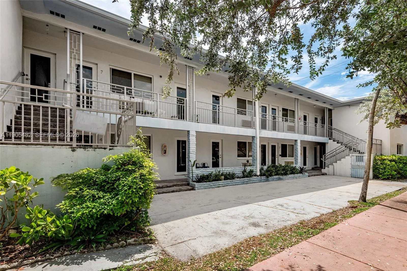 7155 Rue Notre Dame, Miami Beach, FL 33141