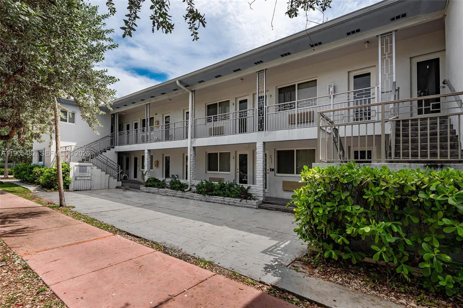 7155 Rue Notre Dame, Miami Beach, FL 33141 photo 2