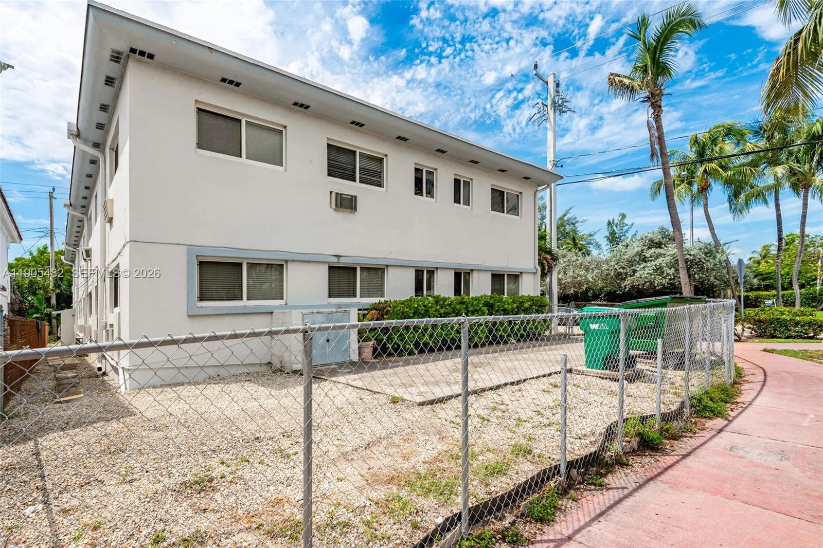 7155 Rue Notre Dame, Miami Beach, FL 33141 photo 3
